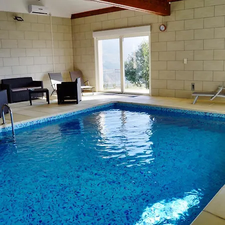 Ardeche, La Cote Des Buis, Avec Piscine Interieure, Jacuzzi, Vallee Du Doux Holiday home Empurany